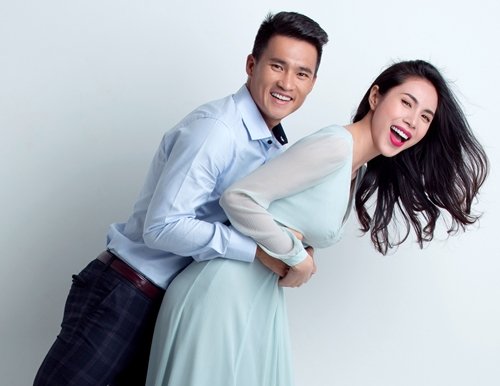 Công Vinh - Thuỷ Tiên và những cặp đôi vàng, gắn bó 10 năm của showbiz Việt