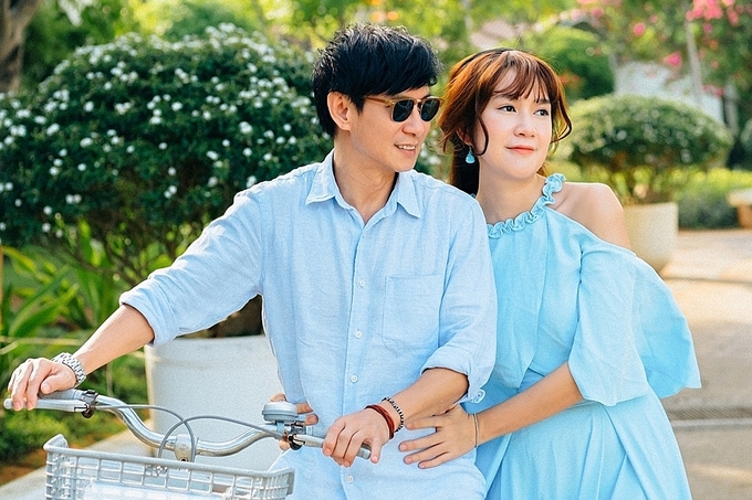 Công Vinh - Thuỷ Tiên và những cặp đôi vàng, gắn bó 10 năm của showbiz Việt - Ảnh 3