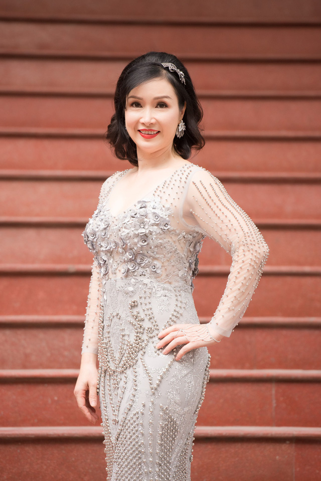 Tuổi 50 của Hoa hậu Việt Nam cao 1m58, thấp nhất lịch sử sắc đẹp Việt - Ảnh 5