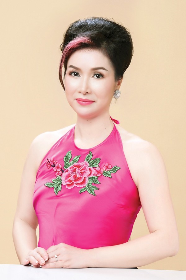 Tuổi 50 của Hoa hậu Việt Nam cao 1m58, thấp nhất lịch sử sắc đẹp Việt - Ảnh 6