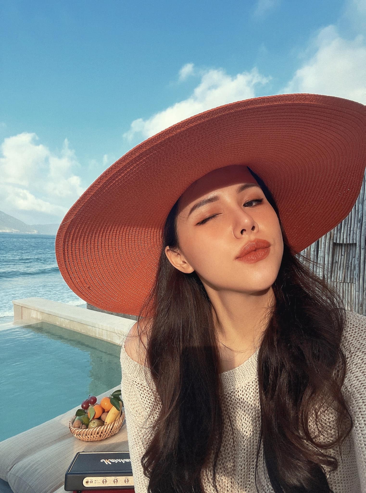 Phanh Lee đẹp yêu kiều, đằm thắm trong tấm ảnh selfie.