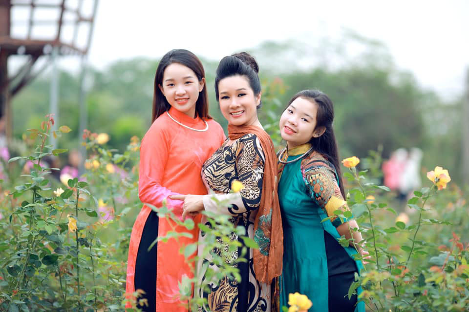 Con gái 22 tuổi của Thanh Thanh Hiền: Là hoa khôi, du học Mỹ - Ảnh 7