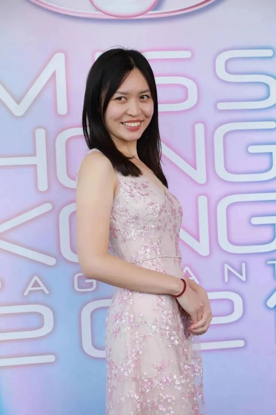 Nhan sắc dàn thí sinh Hoa hậu Hong Kong 2021: Người răng hô, người thừa cân - Ảnh 7