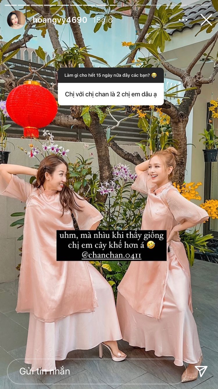 Xoài Non thân thiết với chị chồng.