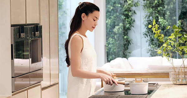 Hà Hồ phải thốt lên "Hà ơi mày đâu rồi?" khi tự tay nấu ăn sáng cho Kim Lý