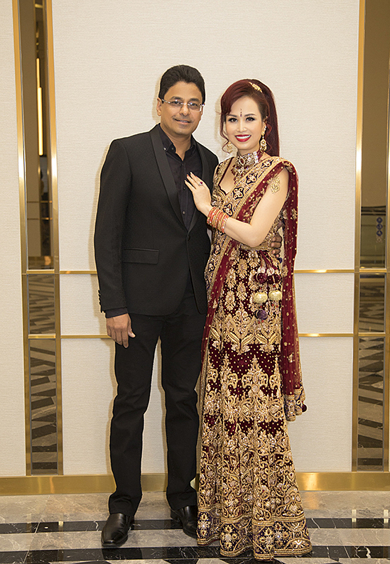 Hoa hậu Diệu Hoa bên chồng Ấn Độ Maneesh Dane.
