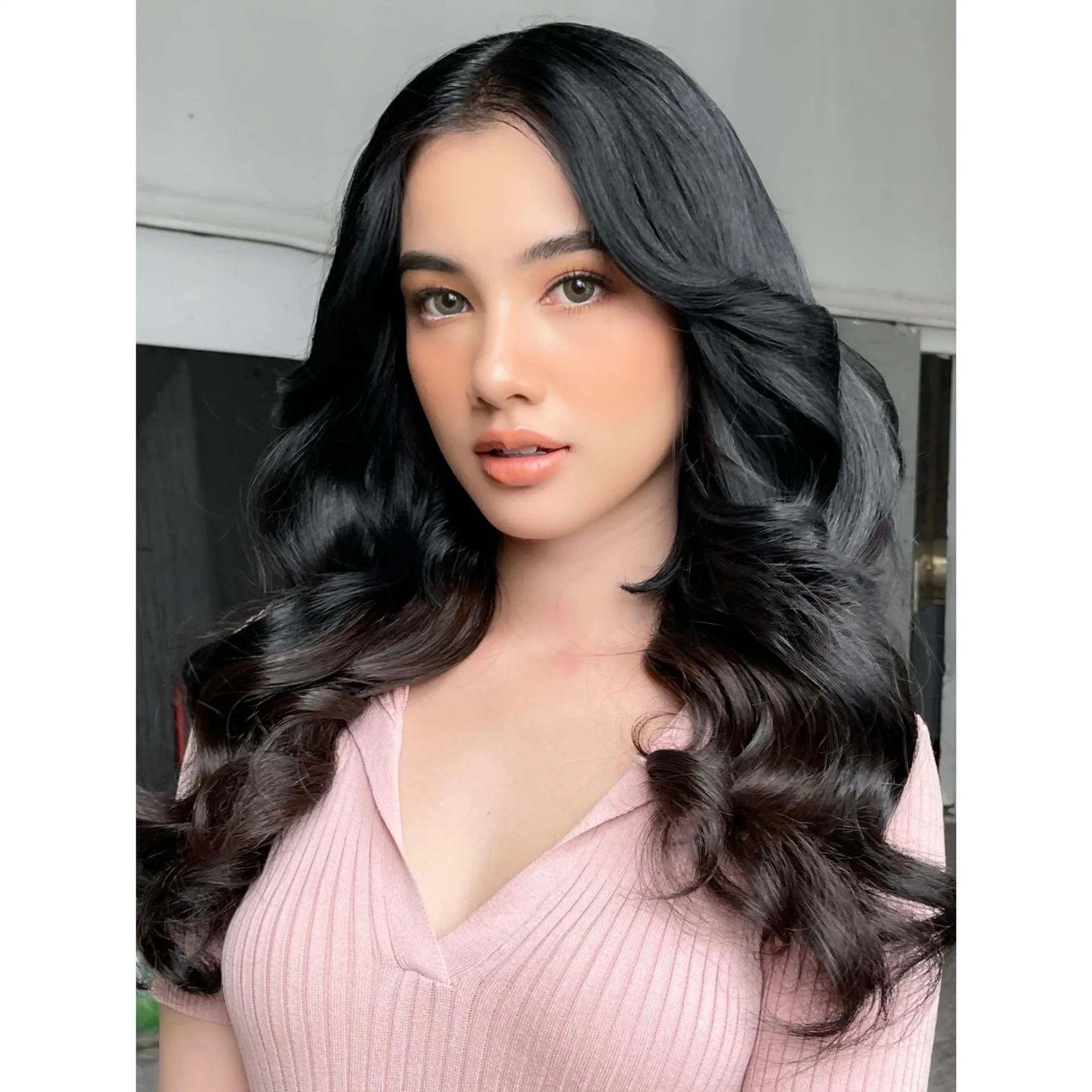 Cẩm Đan vừa than 