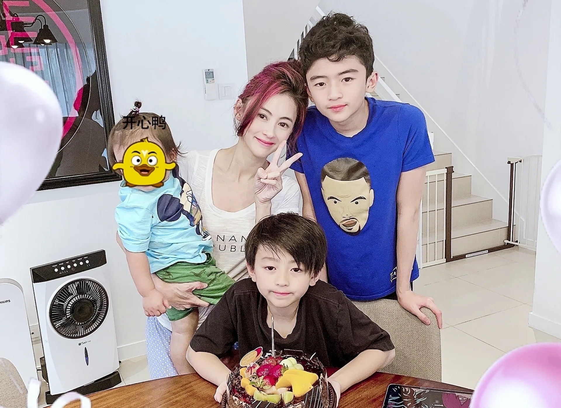 Trương Bá Chi xinh đẹp xuất thần trong loạt ảnh mới - Ảnh 1