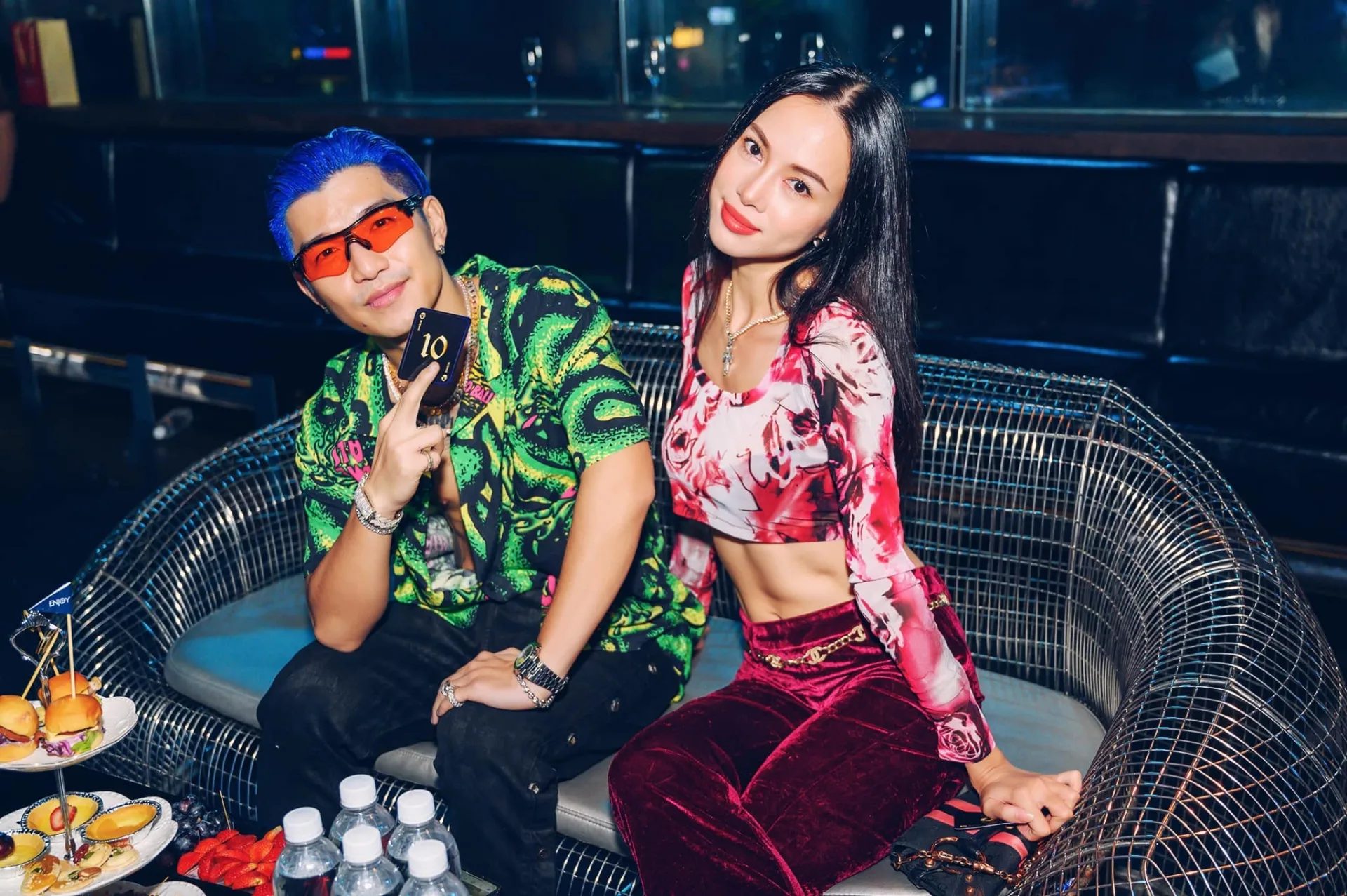 Cường Seven được bạn gái cắt tóc tại nhà và cái kết... cạo nửa đầu - Ảnh 3