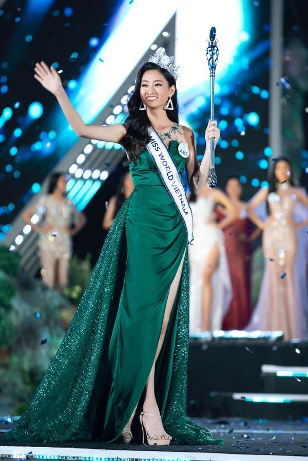 Lương Thùy Linh đăng quang Miss World Vietnam 2019.