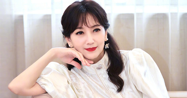 Mỹ nhân 'Bến Thượng Hải' Triệu Nhã Chi trẻ đẹp, sành điệu ở tuổi U70