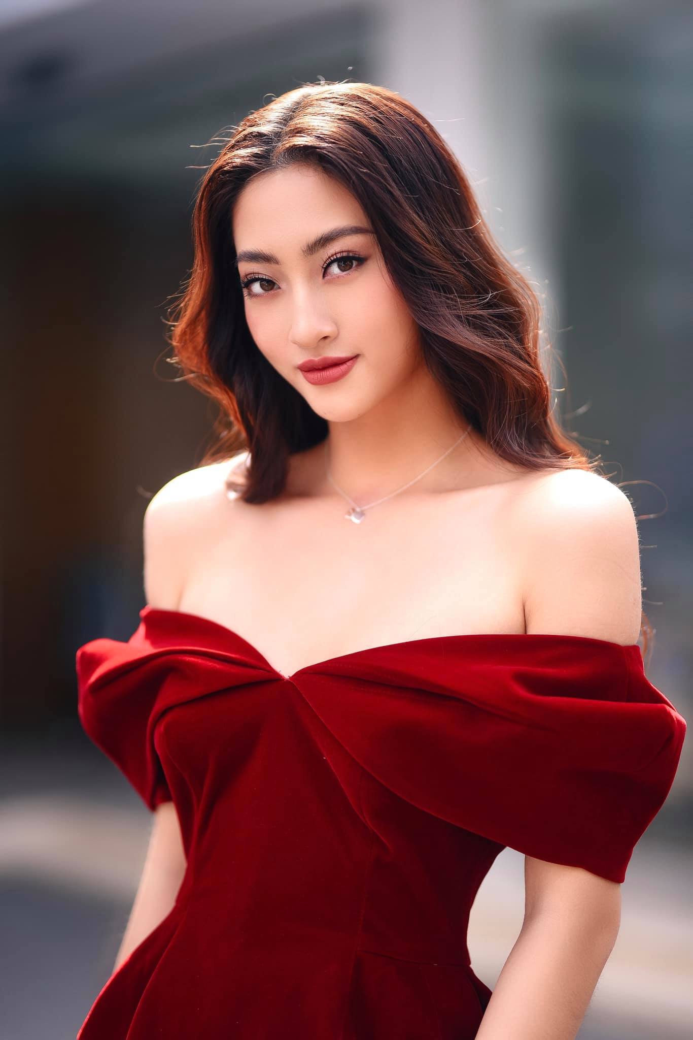 Hoa hậu Lương Thùy Linh.