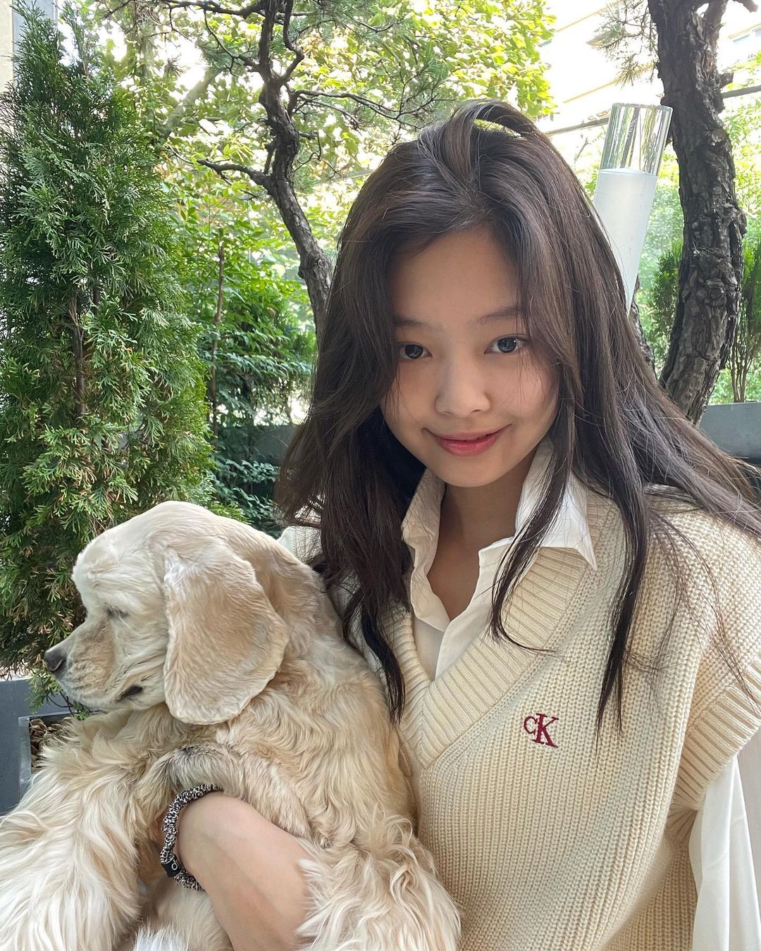 Jennie BLACKPINK khoe nhan sắc ngây thơ, mộc mạc như chưa từng mặc đồ CK  - Ảnh 3