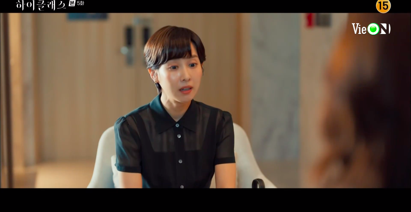Song Yeo Wool tìm đến Nam Ji Sun để thỏa thuận sau khi biết chuyện con trai cô gây tai nạn rồi bỏ trốn.