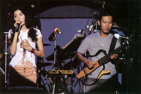 Quốc Bảo là người đặt nền móng cho sự nghiệp âm nhạc của Thủy Tiên.