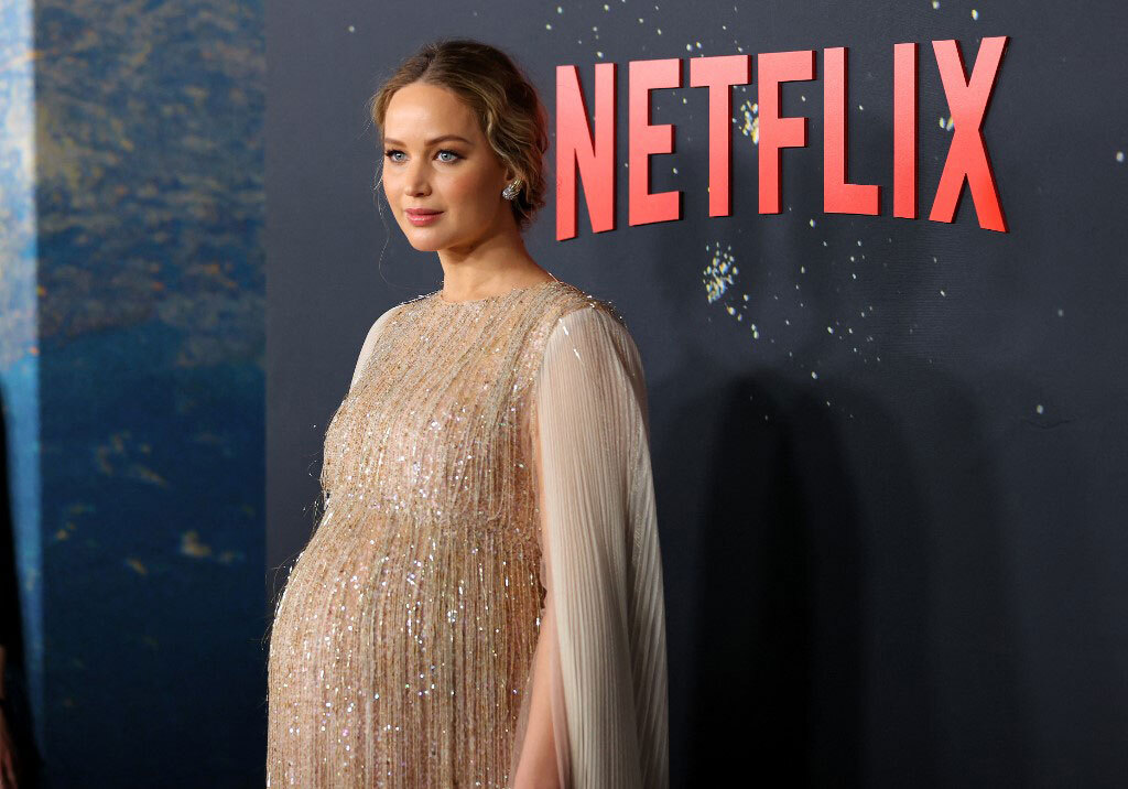 Jennifer Lawrence khoe nhan sắc đẹp hút hồn khi mang thai con đầu lòng.