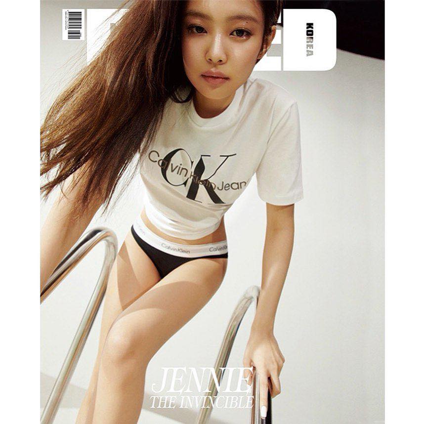 Mặc thiên hạ ồn ào vụ V (BTS) follow nhầm, Jennie bỏ túi thêm 8 trang bìa Dazed Korea  - Ảnh 5