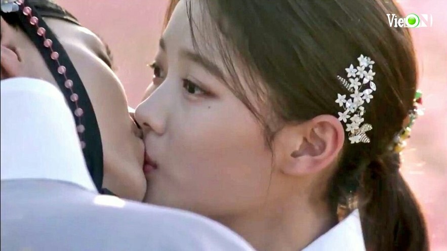 Dịp Valentine, cùng ngắm 6 cảnh hôn mùi mẫn nhất màn ảnh Hàn - Ảnh 8