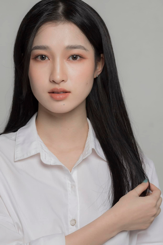 Đối thủ đáng gờm của Nam Em tại Miss World Vietnam 2022: Gái đẹp xứ Thanh học luật, biết 3 thứ tiếng - Ảnh 1