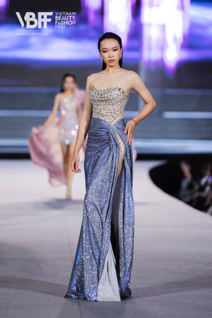 Người đẹp Ngoại thương cao 1m78, giảm 17 kg đi thi Miss World Vietnam 2022 - Ảnh 6