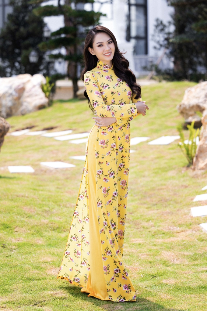 Huỳnh Nguyễn Mai Phương từng là Top 5 Hoa hậu Việt Nam 2020. Cô đạt IELTS 8.0 và có năng khiếu ca hát, đánh đàn. Người đẹp sở hữu chiều cao 1,7 m cùng số đo ba vòng 82 - 63 - 92 cm.