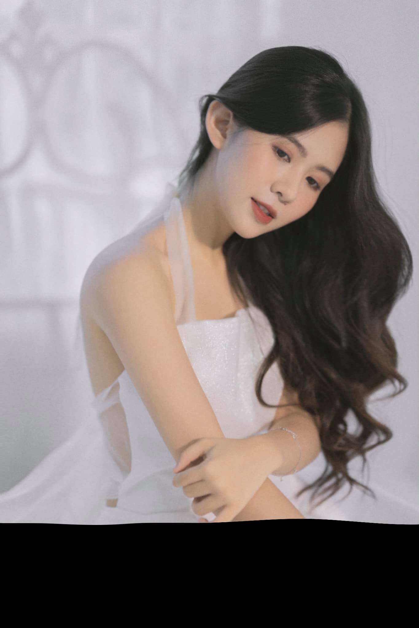 Quỳnh Trang là ai? Hot girl mùa thi thành 'con gái Việt Anh' trong 'Chồng cũ, vợ cũ, người yêu cũ' - Ảnh 10