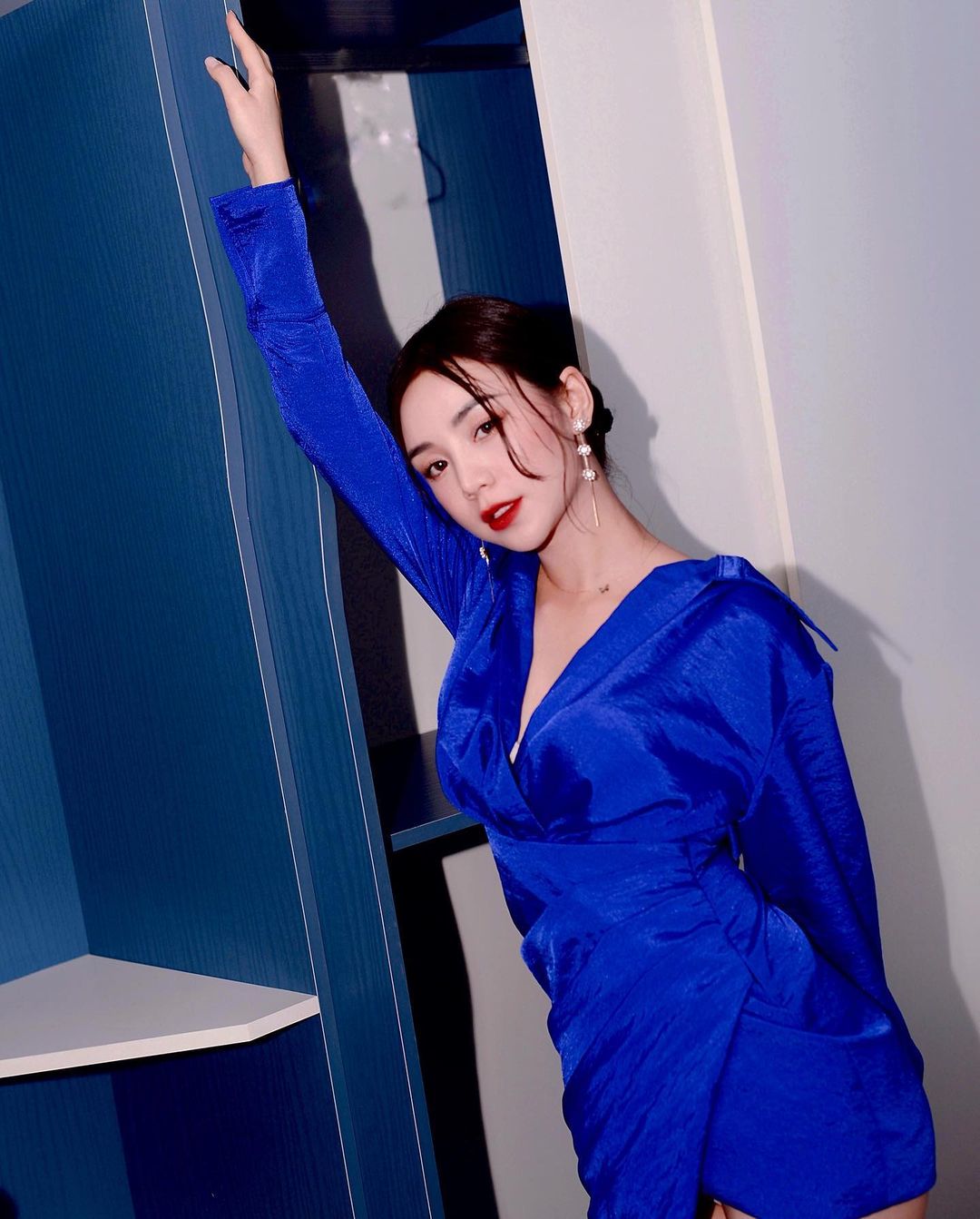 Hôm qua sao làm gì (16/5) - Ảnh 1