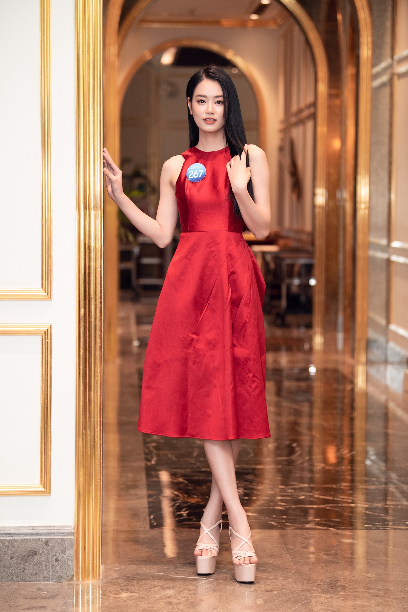 Bùi Khánh Linh - Ảnh 10