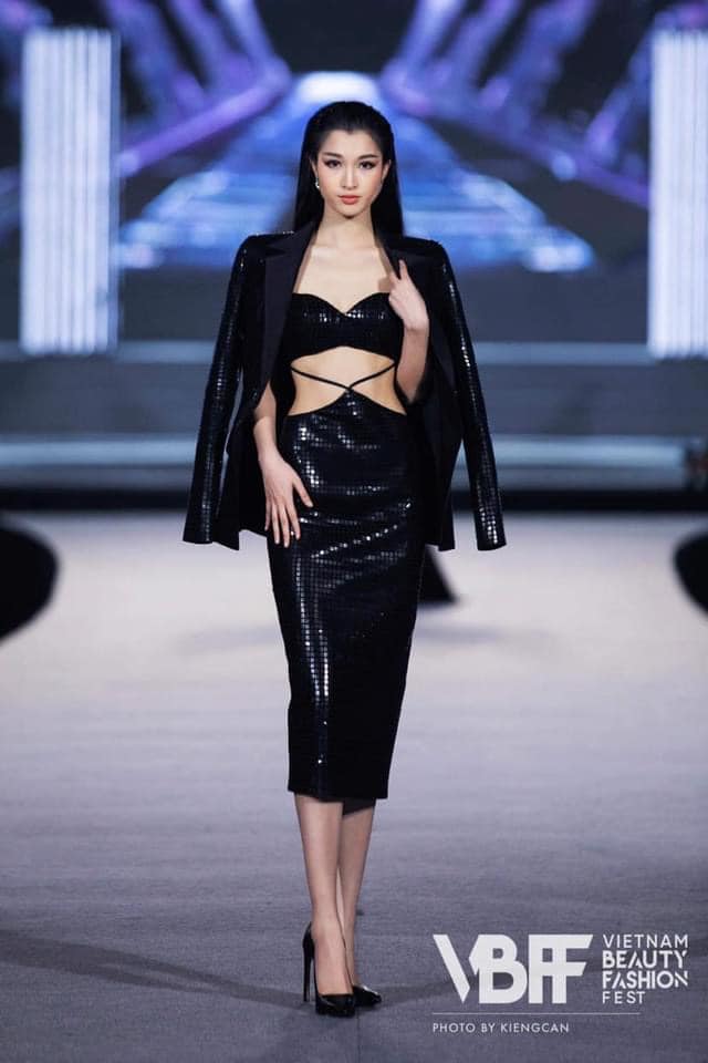 Bùi Khánh Linh - Ảnh 15