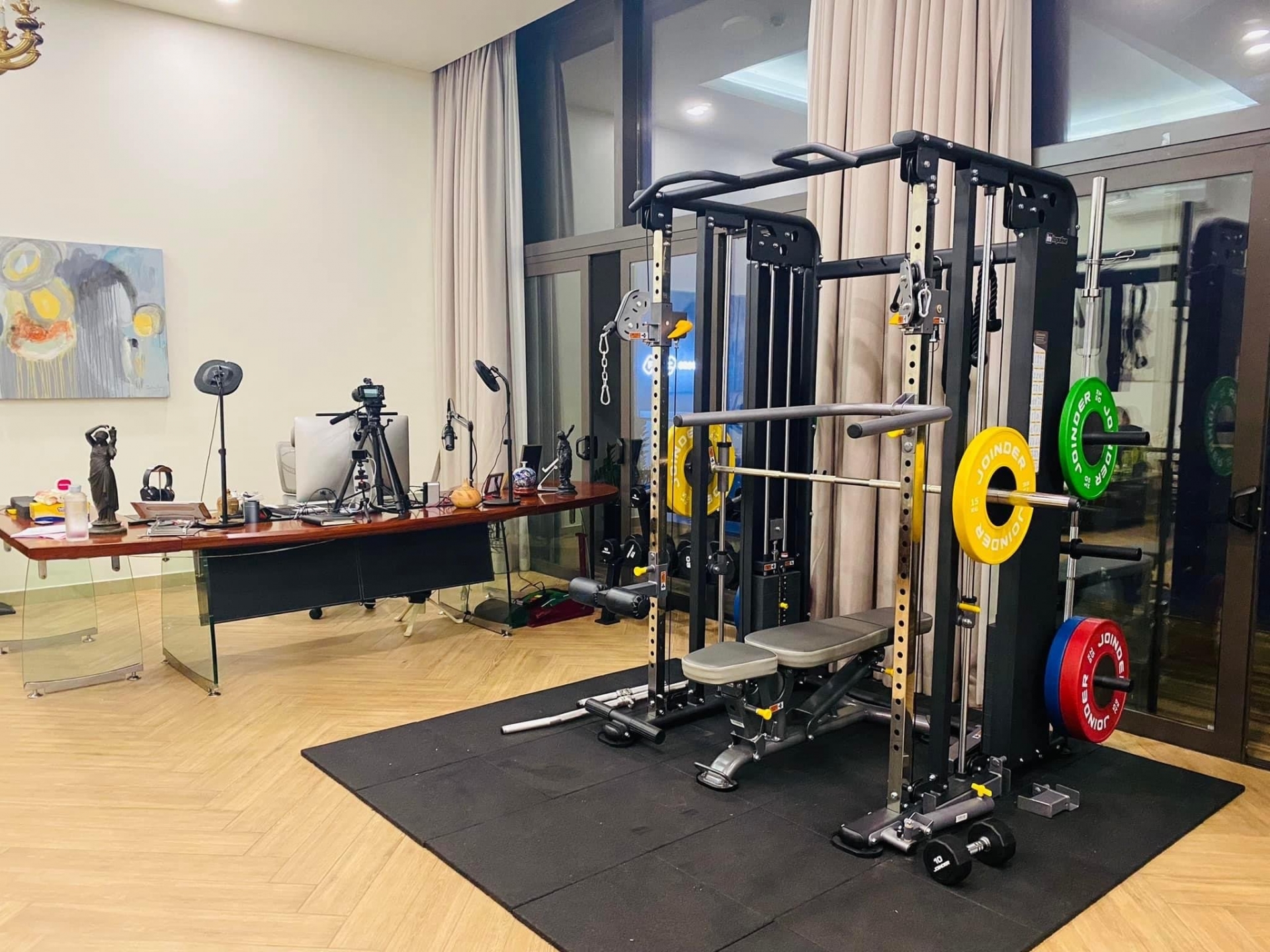 MC Hà My thừa nhận có bầu với bạn trai triệu phú là 