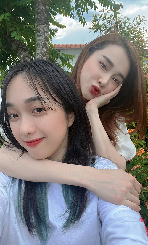 Nhã Phương đón sinh nhật tuổi 32 cùng hội bạn thân ở nhà vườn tiền tỷ - Ảnh 7