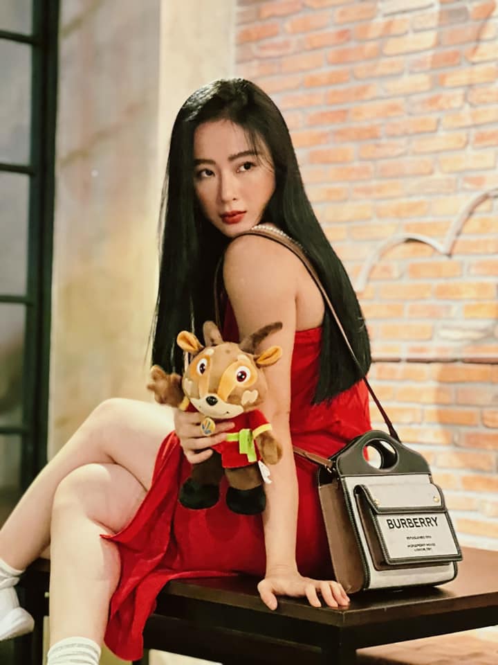 Angela Phương Trinh đăng ảnh quyến rũ, khẳng định 