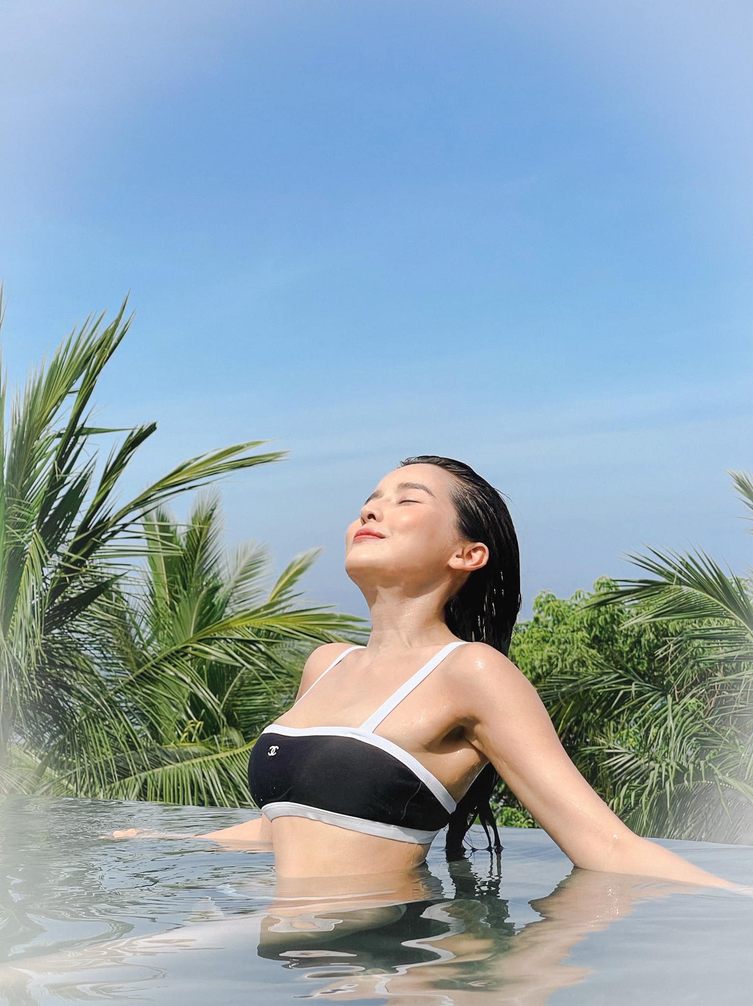 Hôm qua sao làm gì (18/5): - Ảnh 11