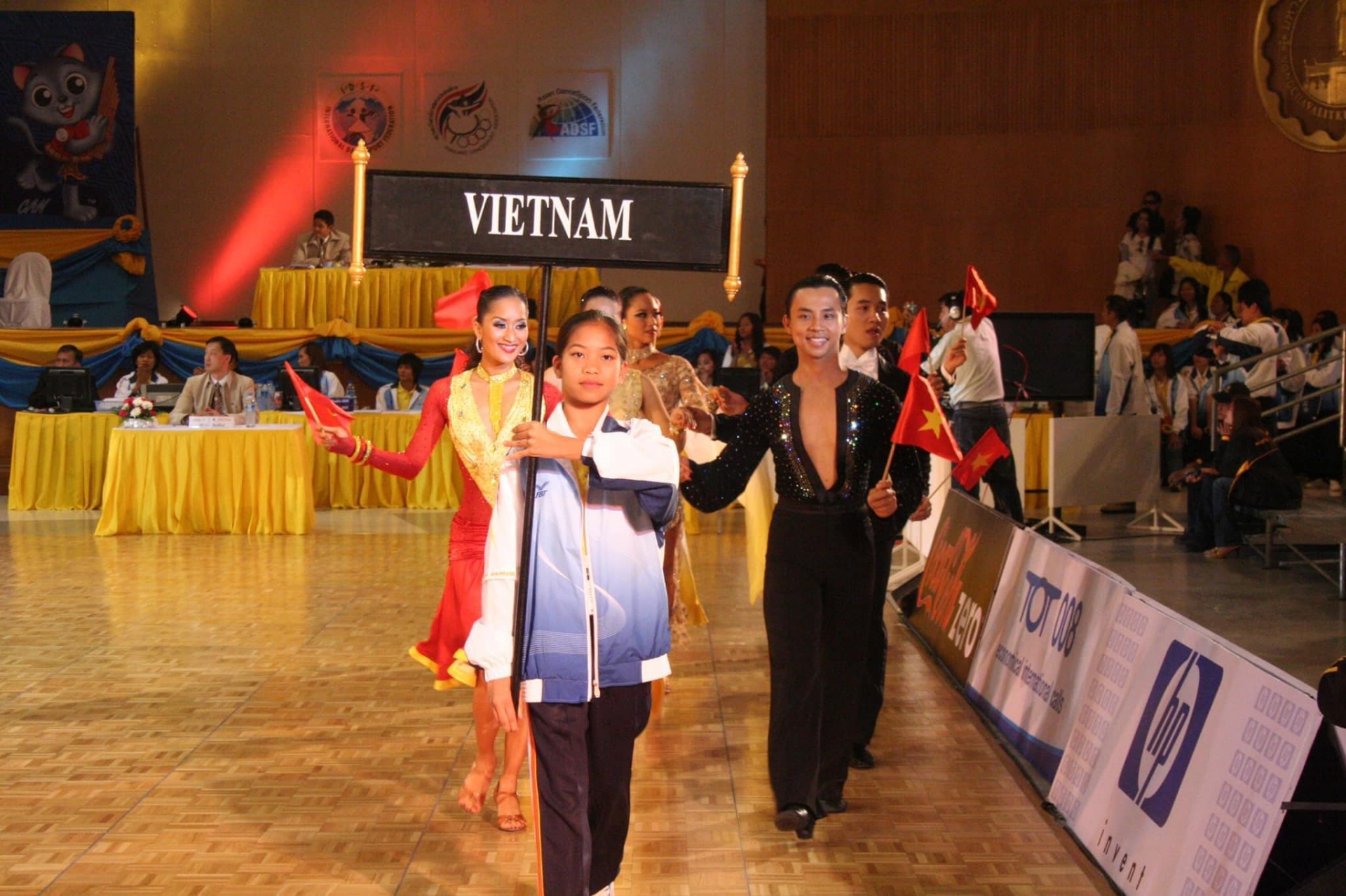 Phan Hiển đăng ảnh Chí Anh chụp cùng Khánh Thi và cảm ơn tình cũ của vợ - Ảnh 4