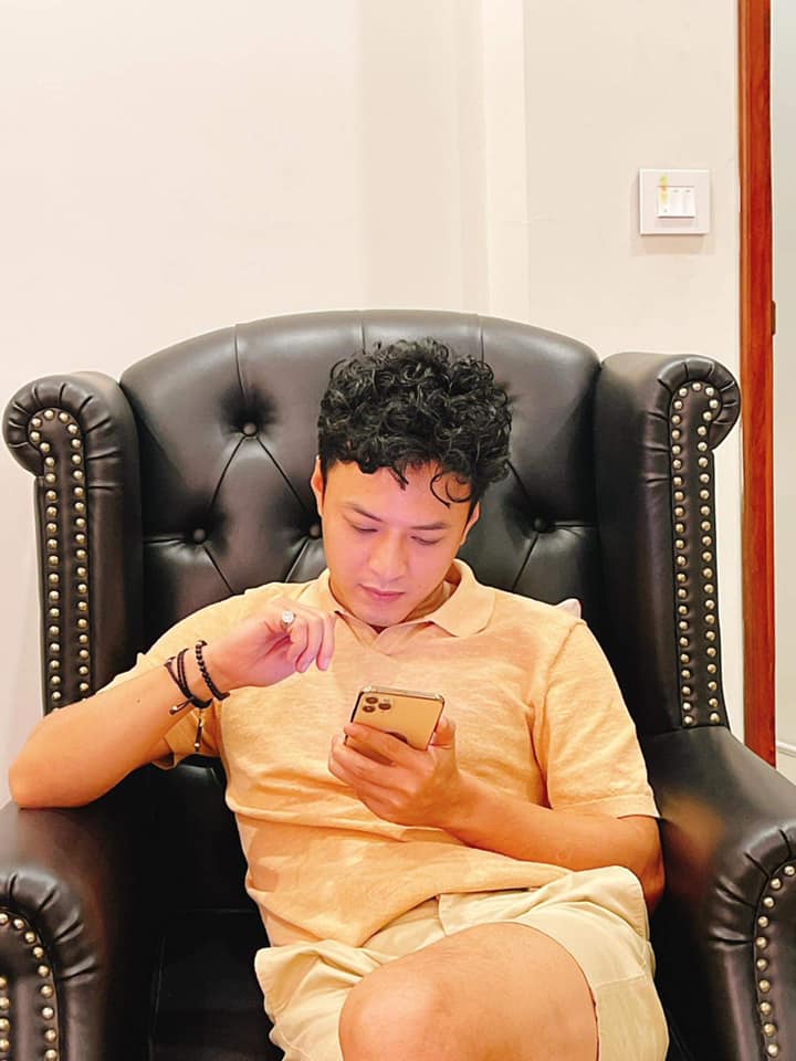 Vợ Hồng Đăng đề nghị chồng mua TV mới cho khán giả vì cảnh phim khiến nhiều người muốn 