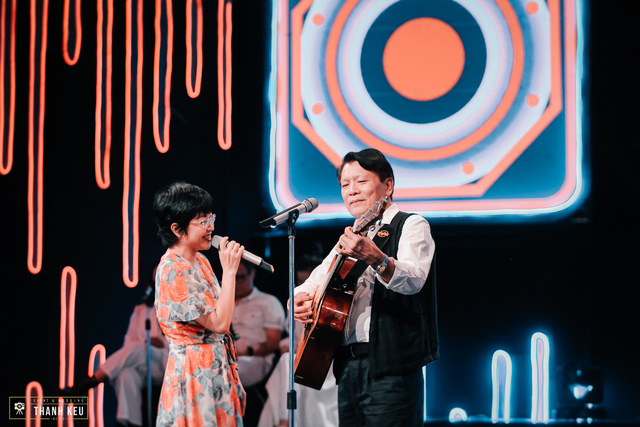 Có thể bạn chưa biết: MC Thảo Vân - vợ cũ Công Lý có tài ca hát đặc biệt với 7 huy chương vàng - Ảnh 3