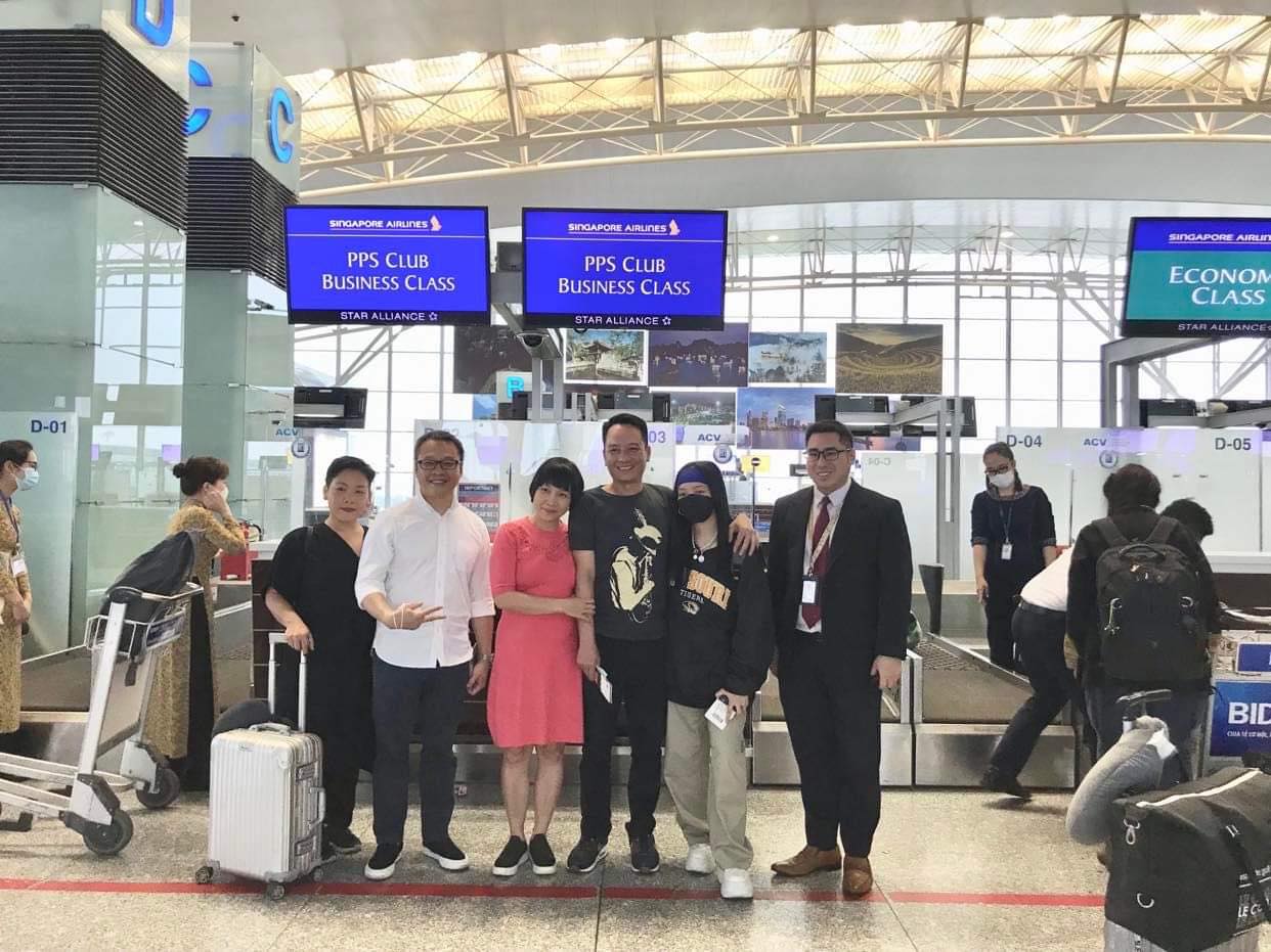 Hôm qua sao làm gì (20/5) - Ảnh 1