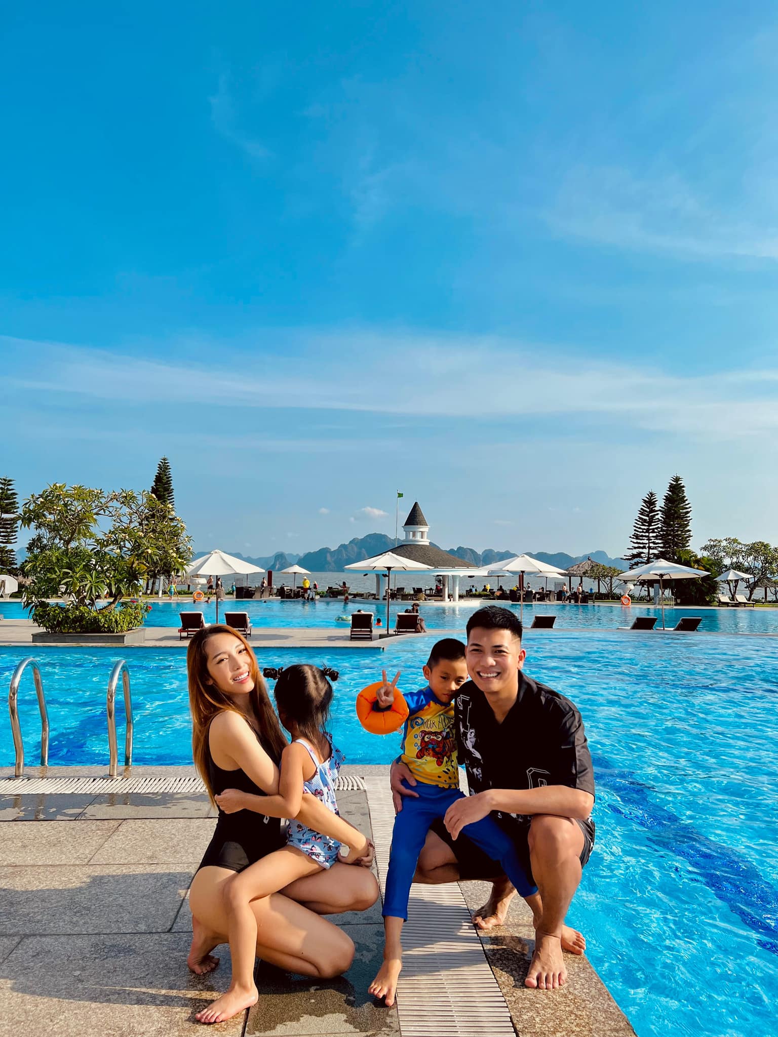 Hôm qua sao làm gì (20/5) - Ảnh 3