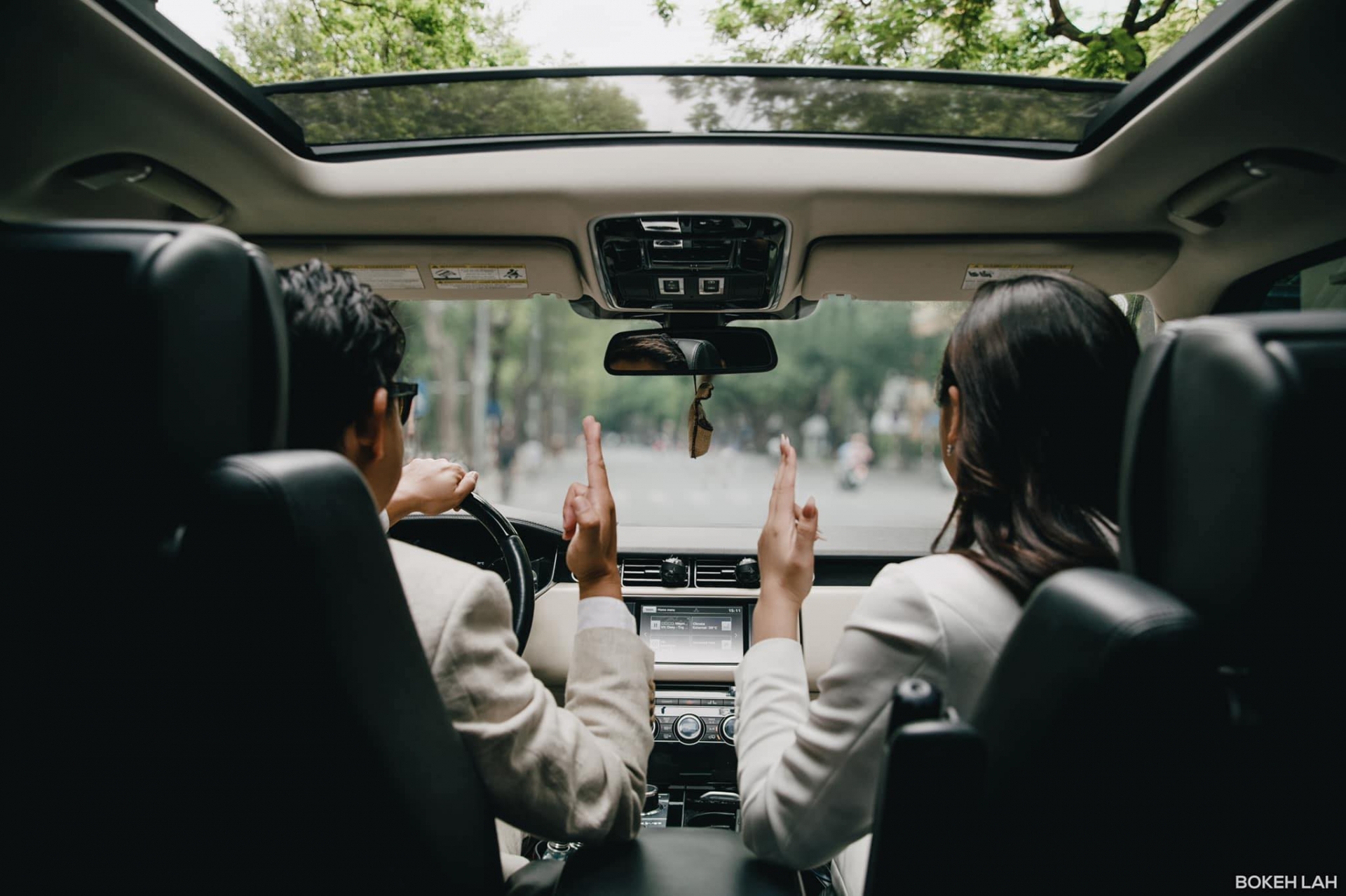 Hôm qua sao làm gì (20/5) - Ảnh 10