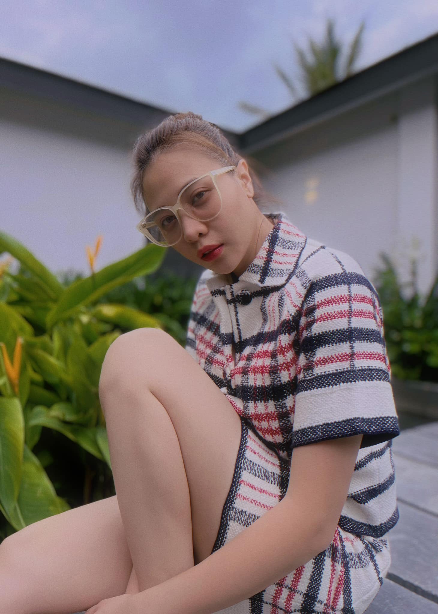 Hôm qua sao làm gì (22/5) - Ảnh 18