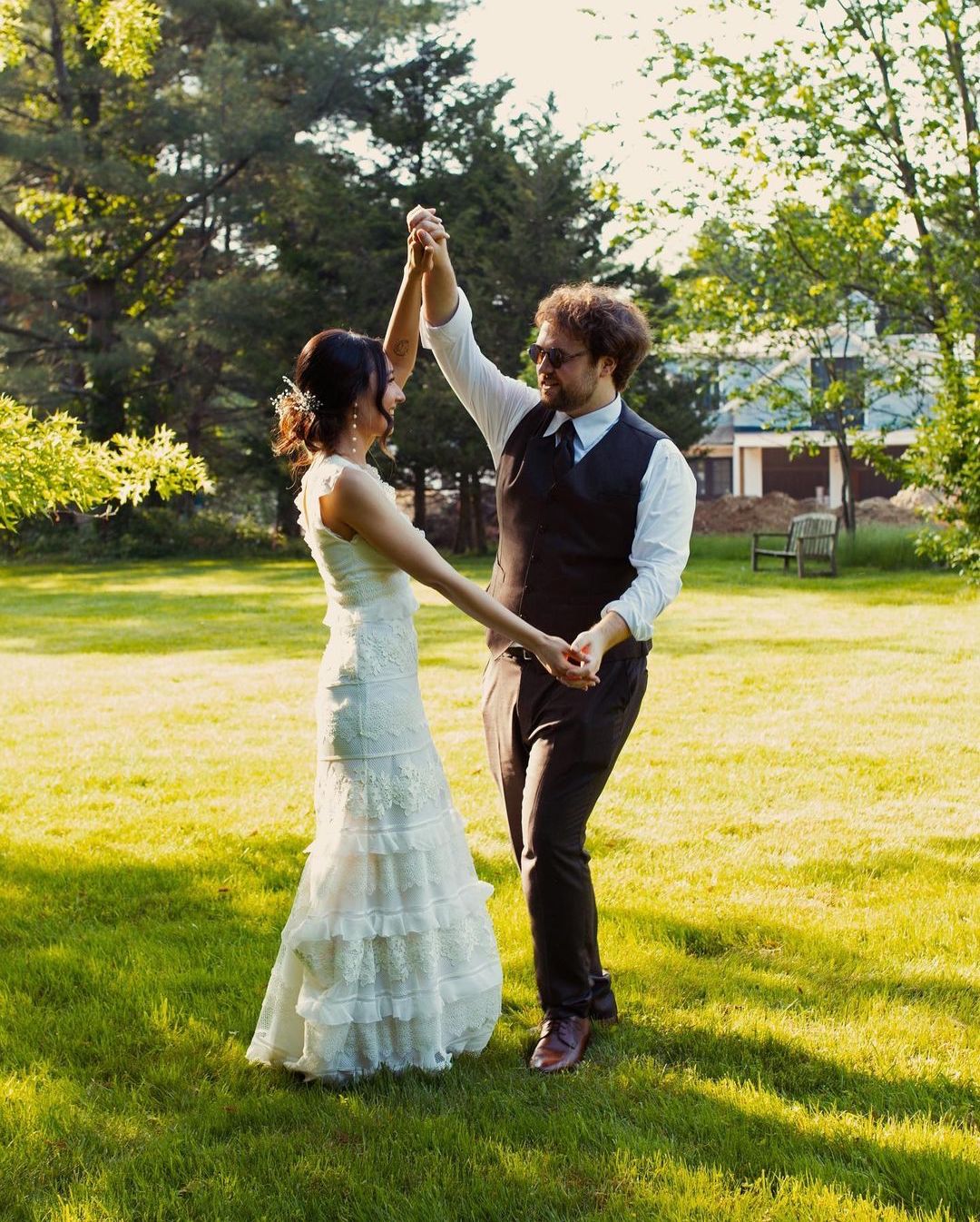 Con gái cả diva Mỹ Linh tung loạt ảnh cưới ngọt ngào bên chồng Tây - Ảnh 5