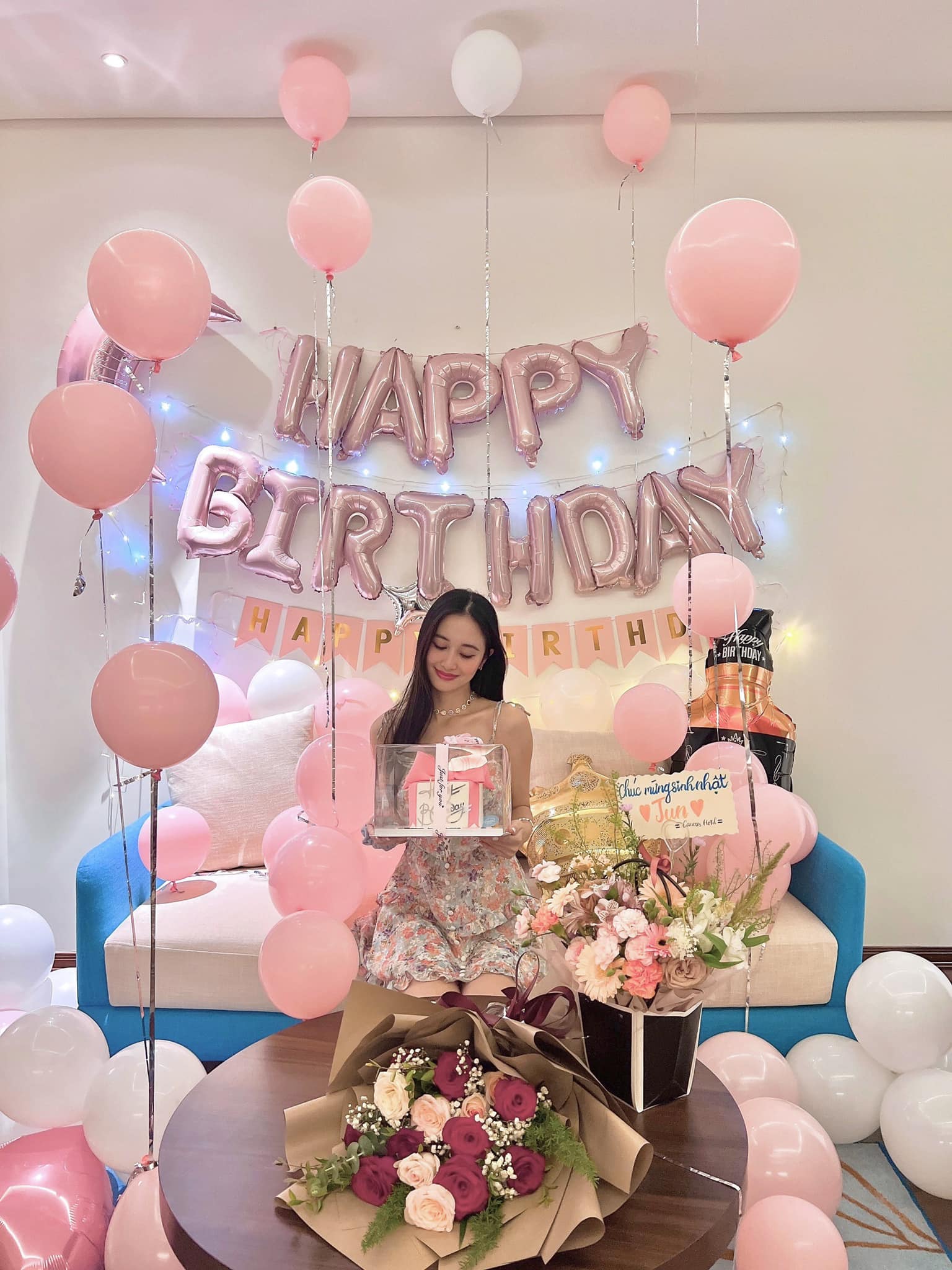 Hôm qua sao làm gì (26/5) - Ảnh 12