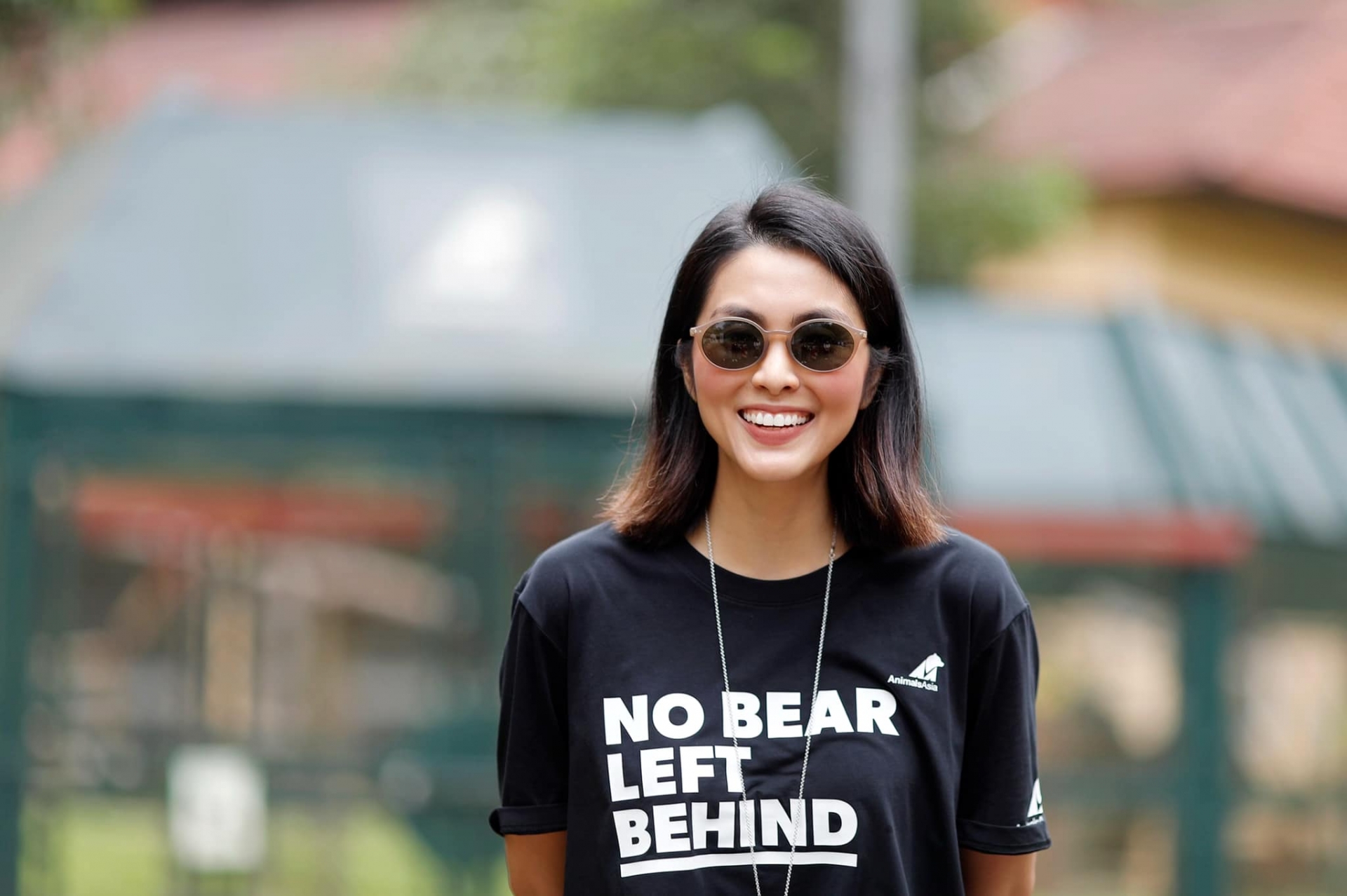 Hôm qua sao làm gì (26/5) - Ảnh 4