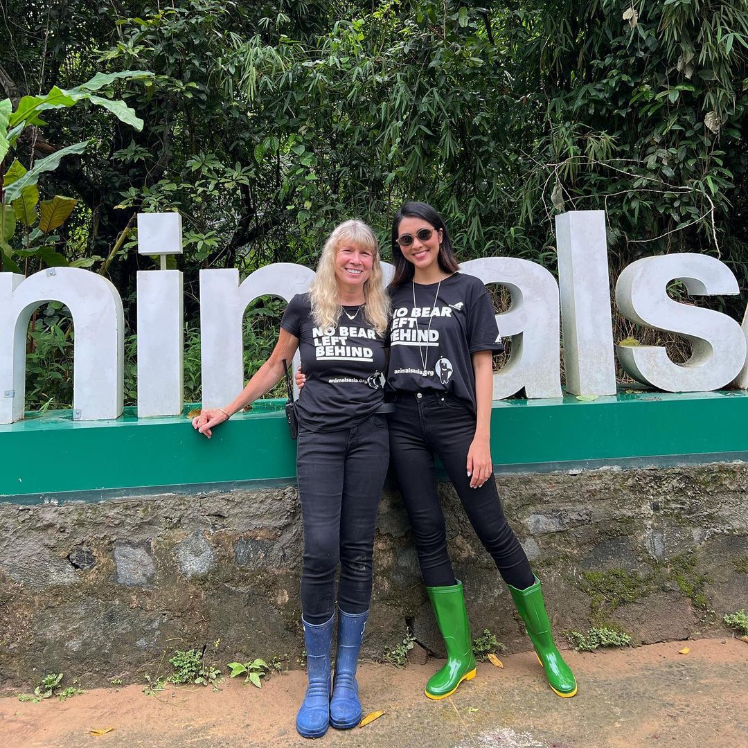 Hôm qua sao làm gì (26/5) - Ảnh 7