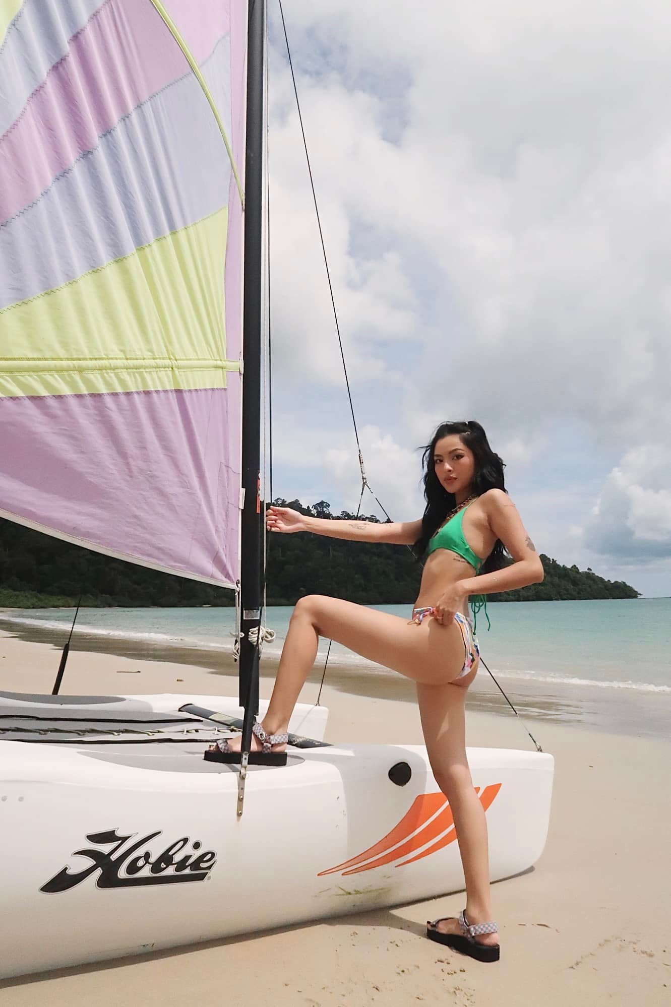 Hôm qua sao làm gì (27/5): - Ảnh 10