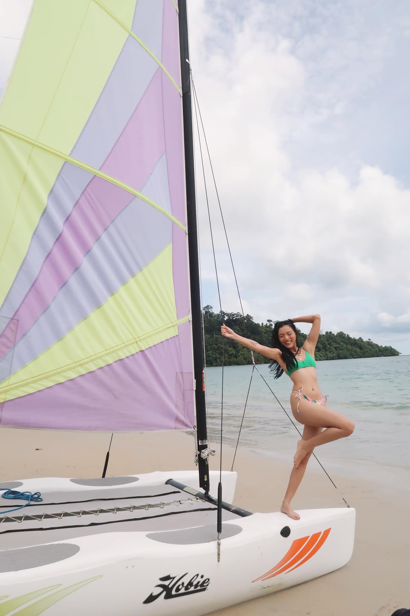 Hôm qua sao làm gì (27/5): - Ảnh 12