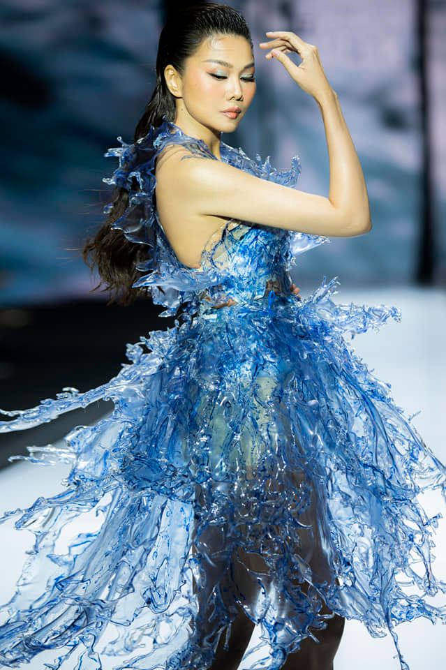 Hôm qua sao làm gì (27/5): - Ảnh 17