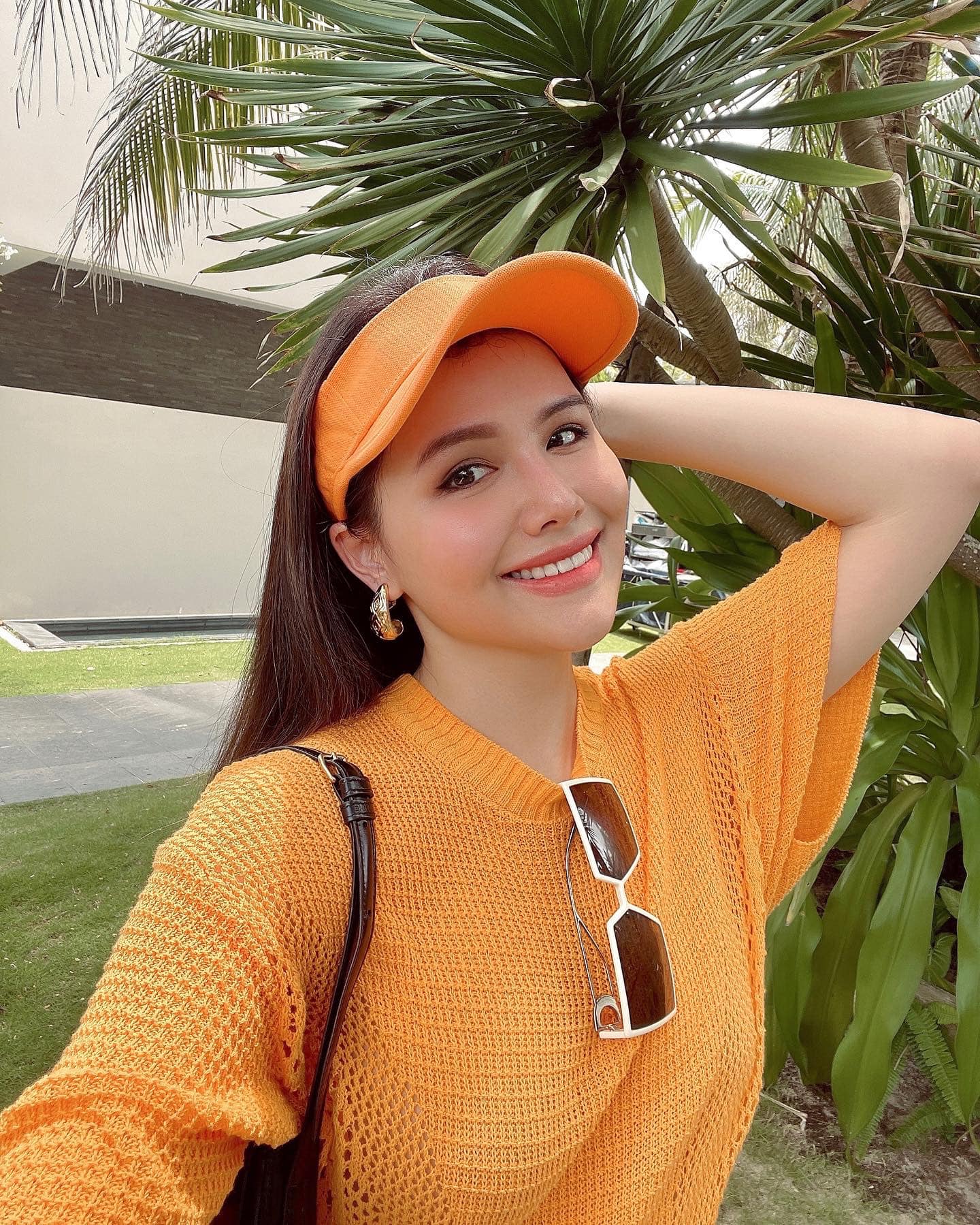 Hôm qua sao làm gì (27/5): - Ảnh 7