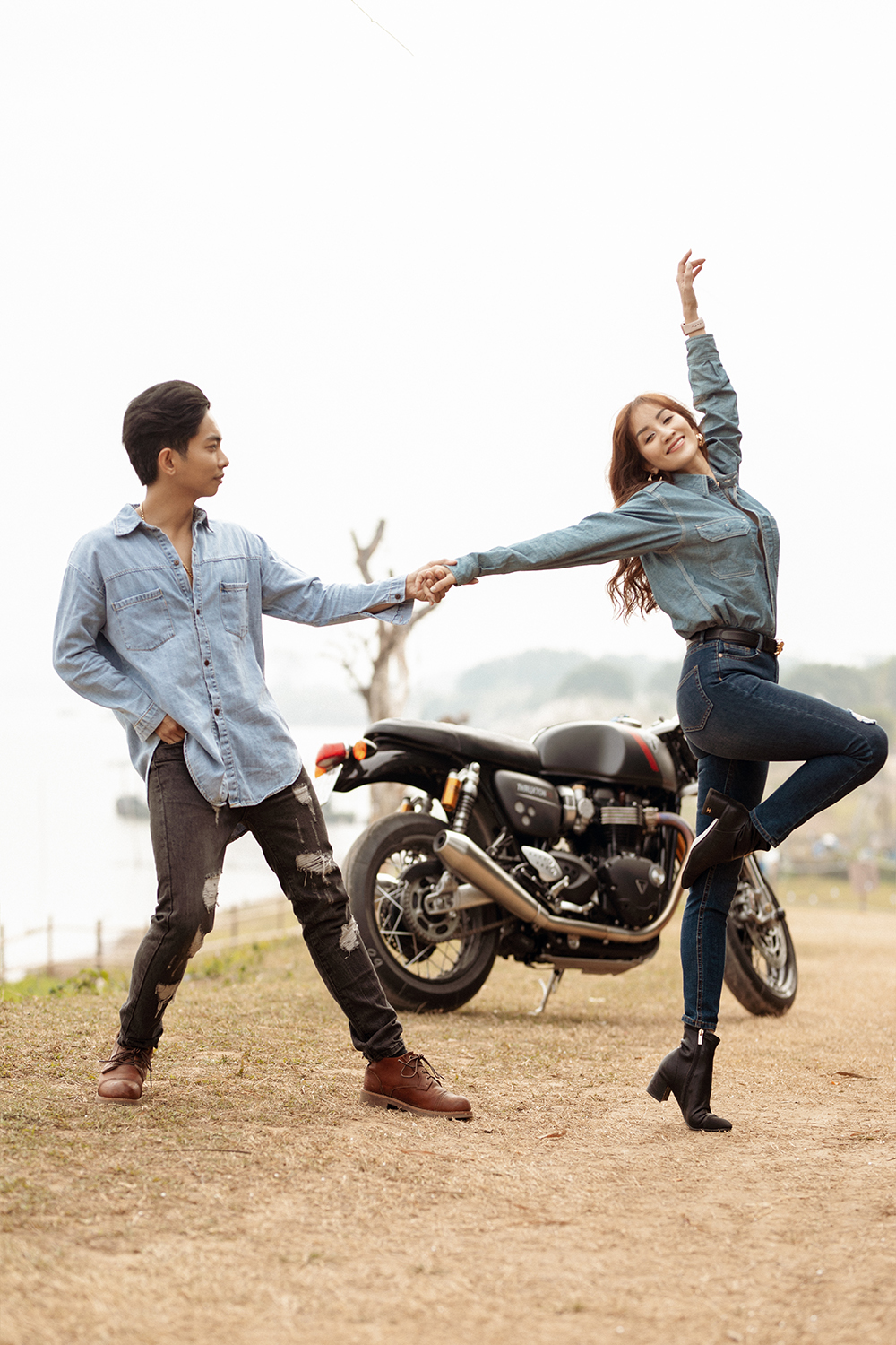 Khánh Thi - Phan Hiển 