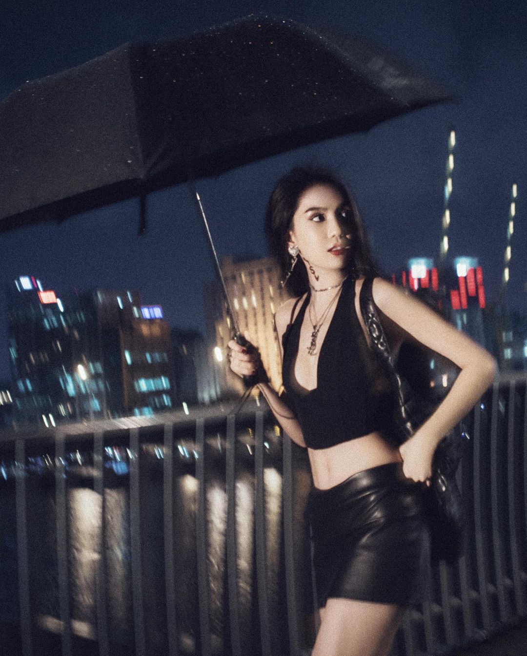 Sau loạt scandal, Ngọc Trinh tâm sự cuộc sống mơ ước cùng người yêu - Ảnh 4